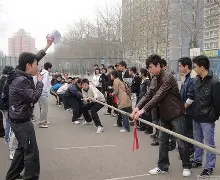 万博app-队友之间互帮互助